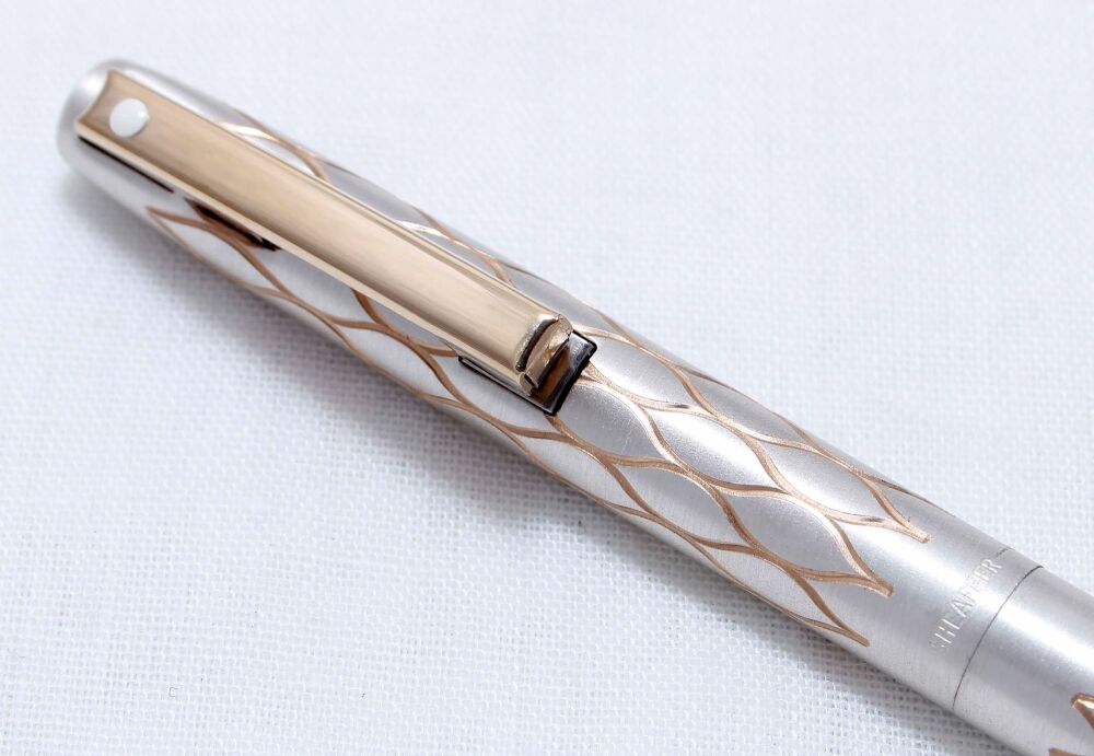 4452 Sheaffer Lady 642 Ball Pen in Brushed Silver with a gold scalloped pat