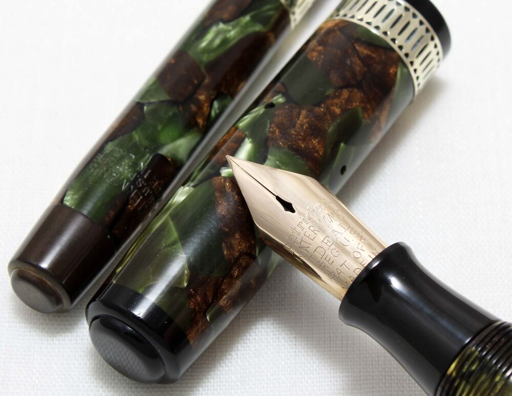 4555 Watermans Patrician Fountain Pen and Pencil Set in Moss Agate, c1930, 