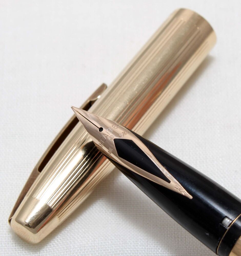 4559 Sheaffer Triumph Imperial Deluxe Rolled Gold Fountain Pen. Smooth Fine FIVE STAR Nib.