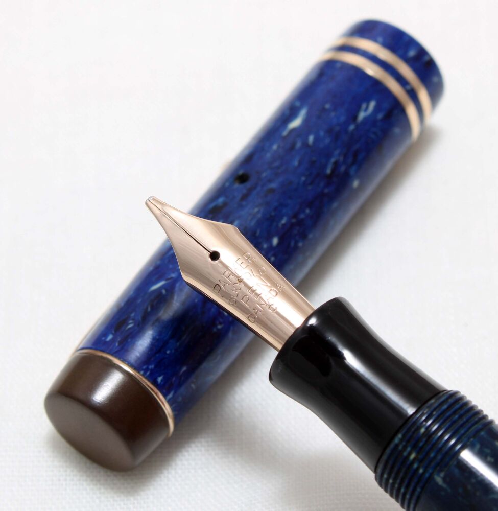 4571 Parker Duofold Junior Streamlined Fountain Pen in Lapis Lazuli. c1931. Broad Italic FIVE STAR Nib.