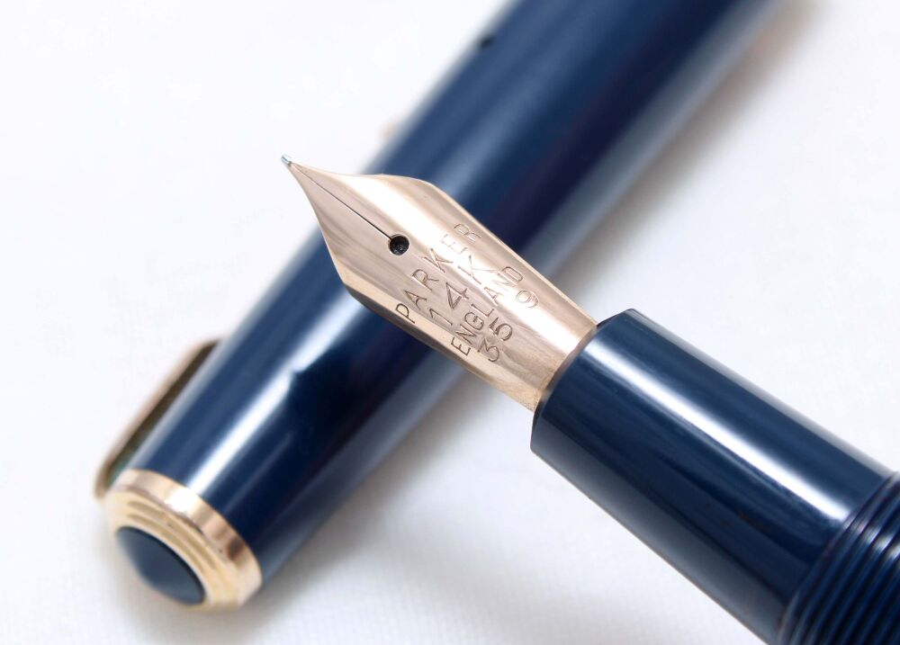 4621 Parker Duofold Senior in Blue, c1965. Smooth Fine FIVE STAR Nib.