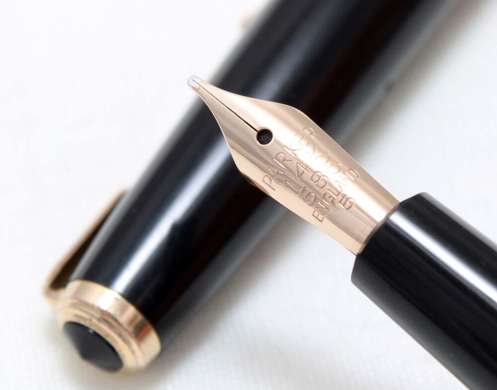 4630 Parker Duofold Slimfold in Black, c1965. Smooth Broad Nib.