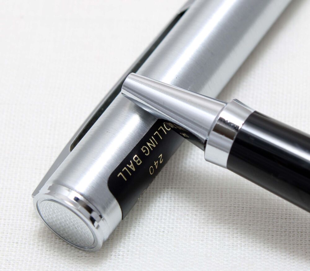 4653 Sheaffer Fashion II CT Rollerball in Brushed Stainless Steel. Mint con
