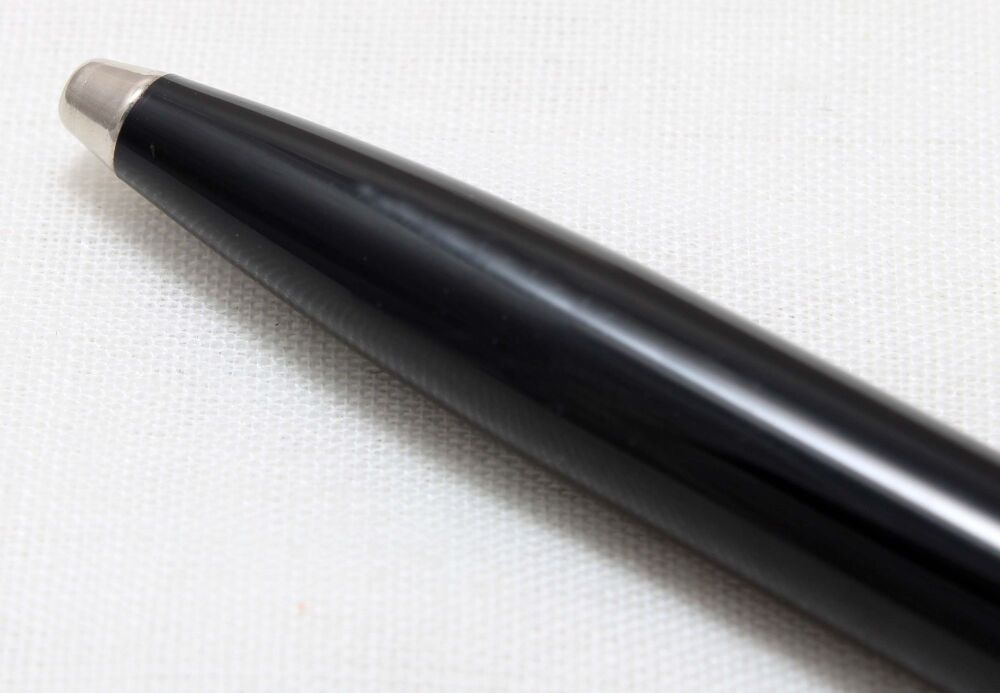 4657 Sheaffer Triumph Imperial Ballpen in Black. Mint condition.