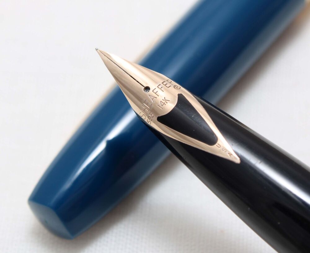 4660 Sheaffer Triumph Imperial Fountain Pen in Blue. Smooth Extra Fine FIVE STAR Nib.