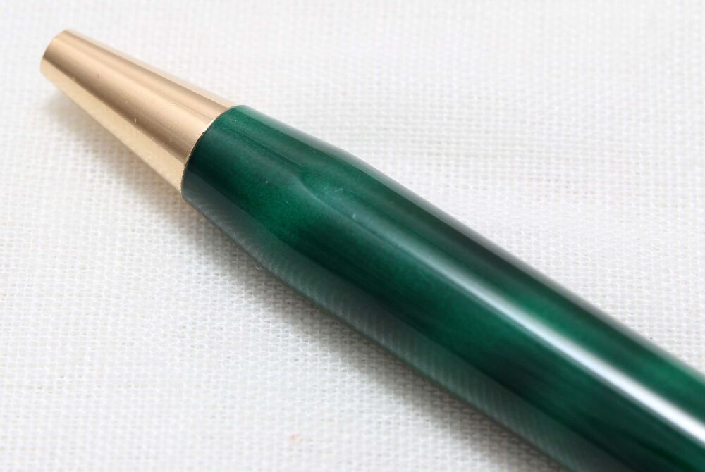 4663 Sheaffer Targa Ballpen in Laque Green Marble. Mint.