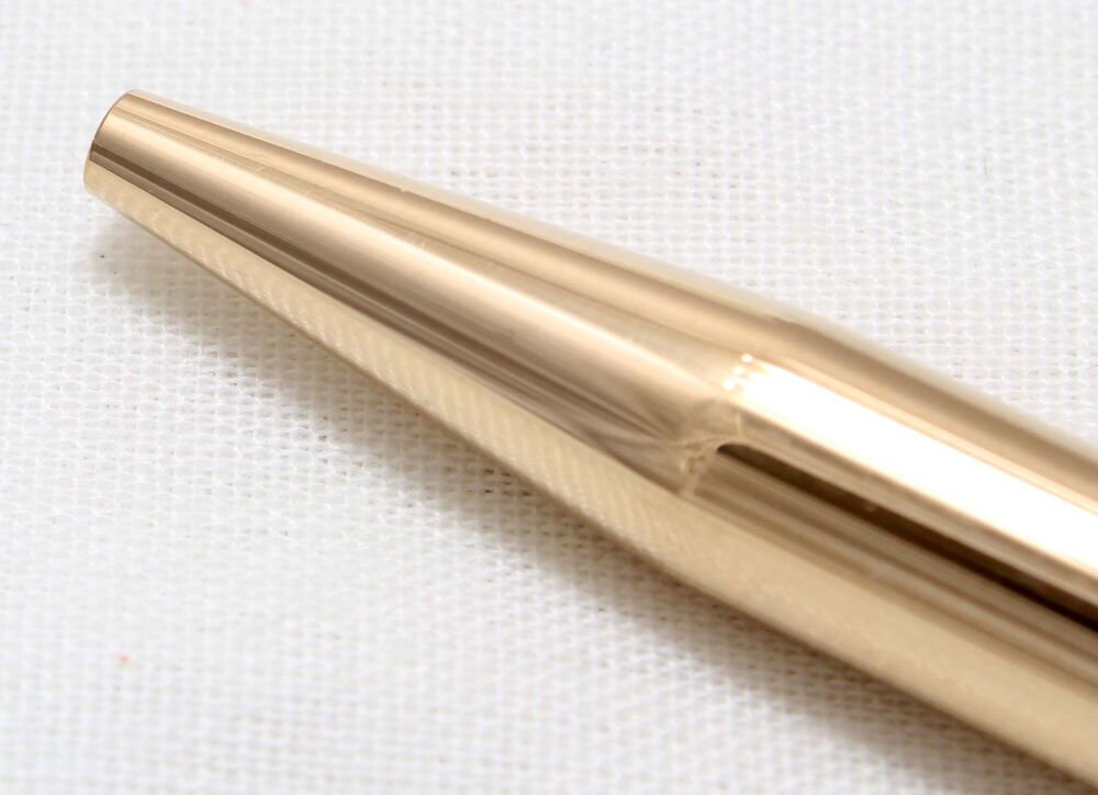 4666 Sheaffer TRZ Ballpen in Rolled Gold. Mint condition.