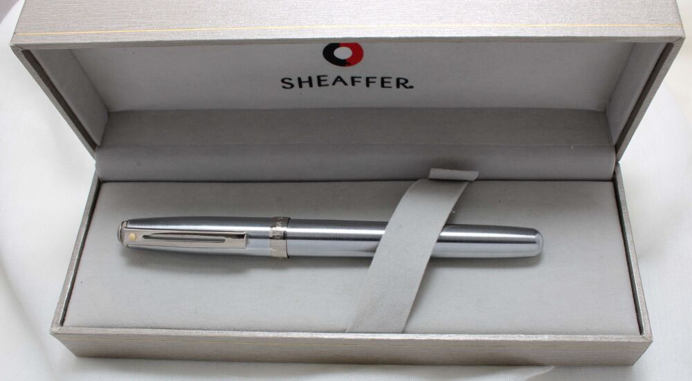 4688 Sheaffer Prelude Fountain Pen in Brushed Stainless Steel. Smooth Mediu