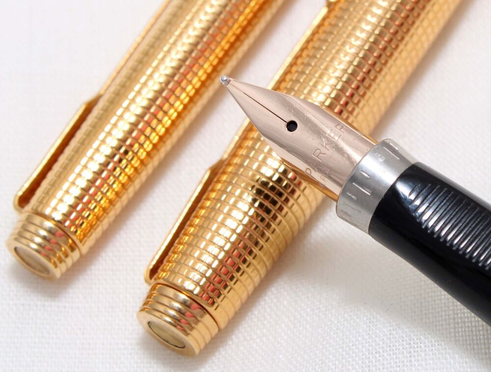 4692 Parker 75 Fountain Pen and Ball Pen set in a Gold filled Crosshatch Pa
