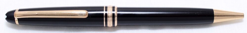 4727 Montblanc Classique Ball Pen in classic Black.