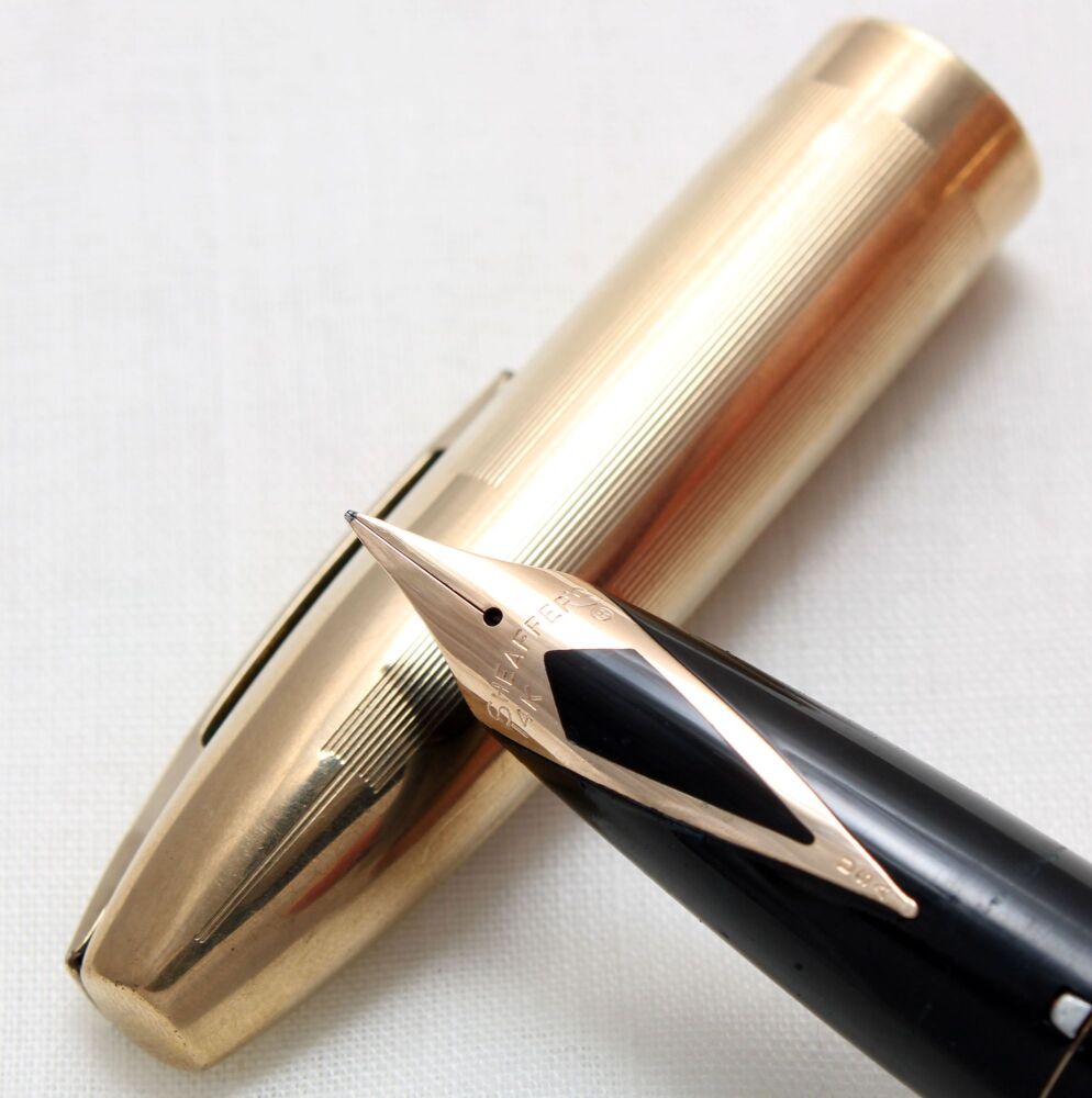 4739 Sheaffer PFM V Fountain Pen in Black with a rolled gold cap. Fine FIVE