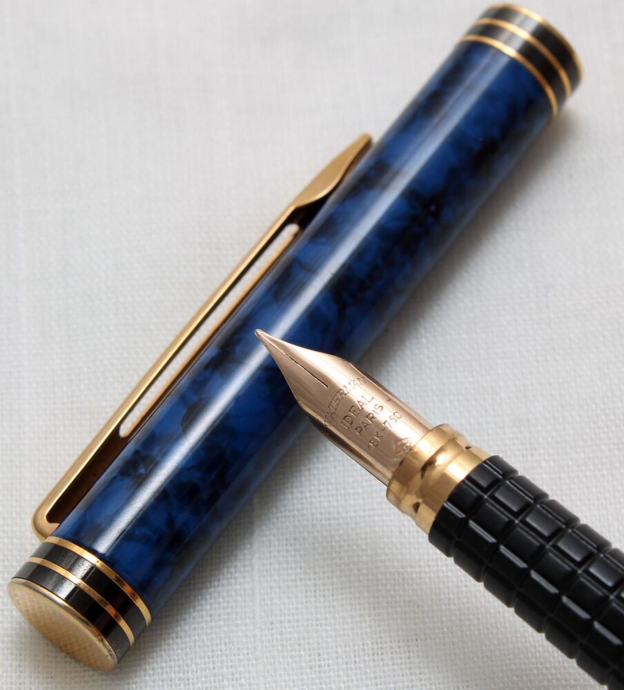4745 Watermans Exclusive Fountain pen in Blue Marbled Lacquer with Gold Tri