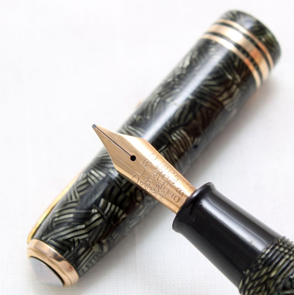 4748 Conway Stewart No.58 in Hatched Grey Marble, Medium FIVE STAR Nib.