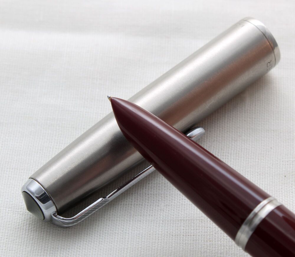 4791 Parker 51 Aerometric in Burgundy with a Lustraloy Cap. Smooth Fine FIV