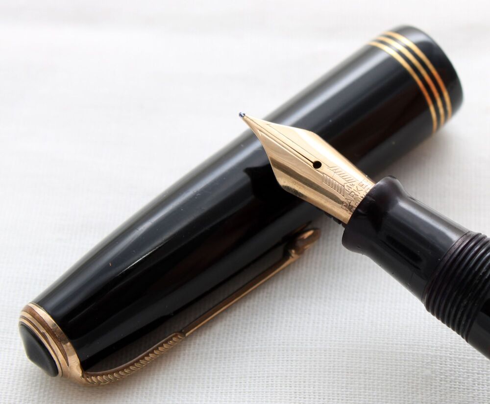 4779 Parker Vacumatic Standard Fountain Pen in Classic Black, Medium  Semi-