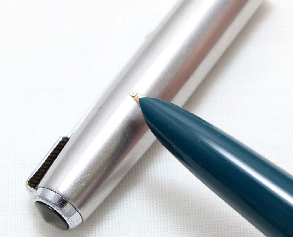 4831 Parker 51 Aerometric in Teal Blue with a Lustraloy cap. Smooth Broad FIVE STAR Nib.