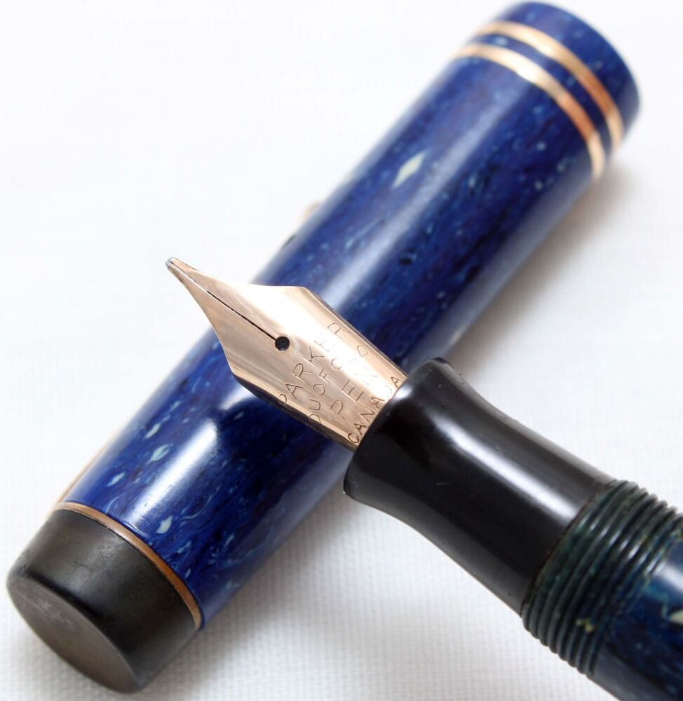 4836 Parker Duofold Junior Streamlined Fountain Pen in Lapis Lazuli. c1931.