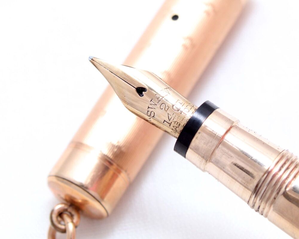 4880 Swan (Mabie Todd) Lady Self Filling Fountain Pen in Rolled Gold with a