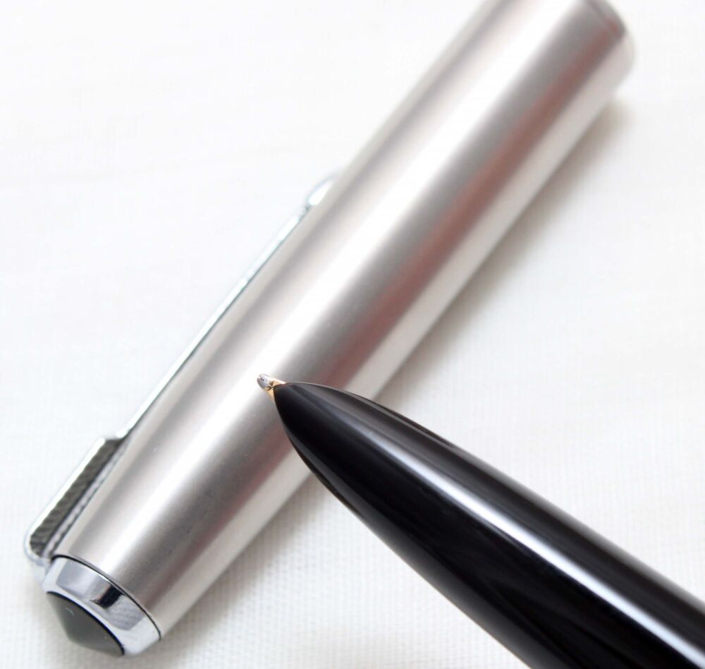 4872 Parker 51 Aerometric in Black with a Lustraloy cap. Smooth Broad side of Medium FIVE STAR Nib.