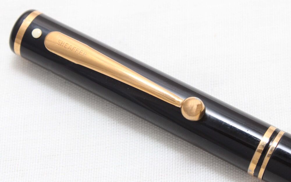 4911 Sheaffer Connaisseur Ball Pen in Black, Mint and unused.