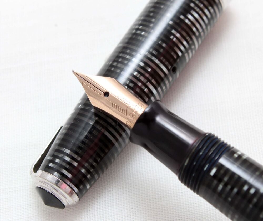 4959 Parker Vacumatic Major Fountain Pen in Silver Pearl, Extra Fine Semi Flex FIVE STAR Nib.