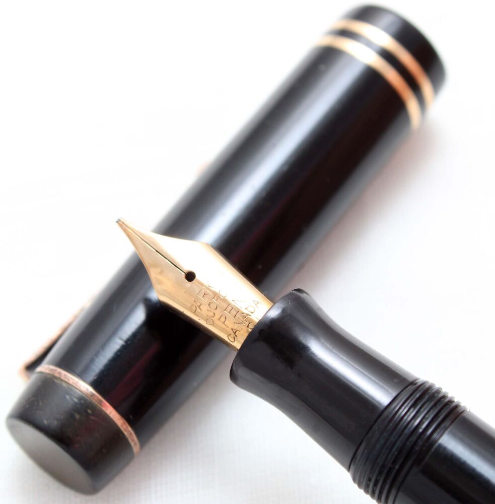 4961 Parker Duofold Junior Streamlined Fountain Pen in Classic Black. Fine Italic FIVE STAR Nib.
