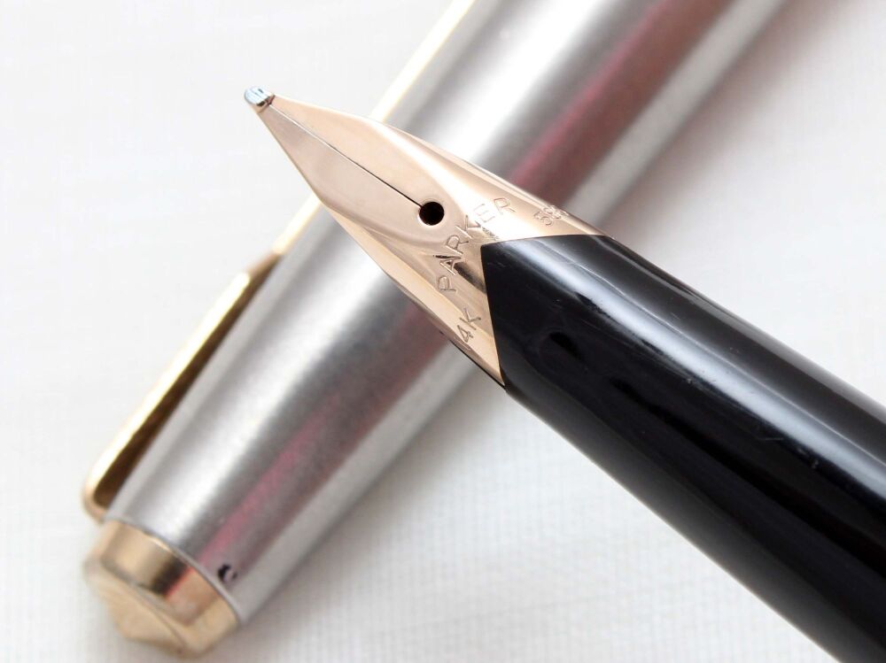 4976 Parker 65 Flighter in Brushed Stainless Steel. Medium FIVE STAR Nib.