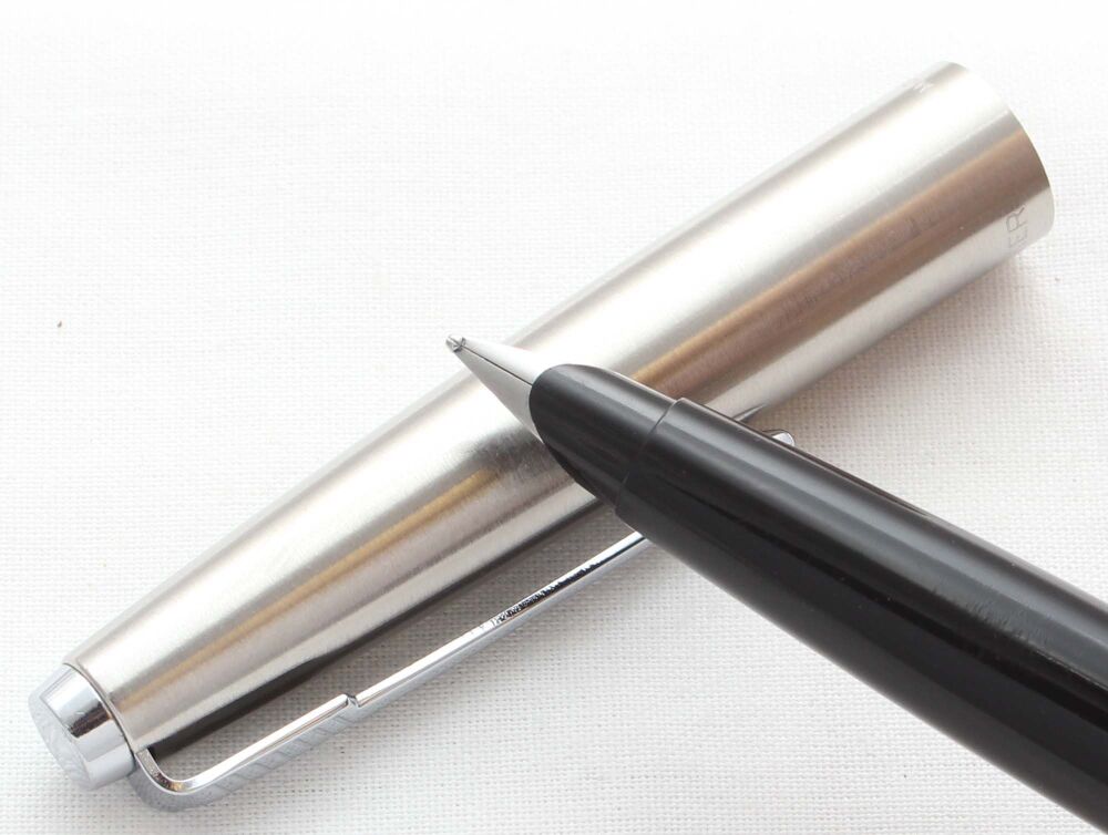5019 Parker 45 CT in Black. Smooth Fine FIVE STAR Nib.