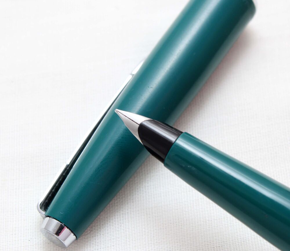 5023 Parker 45 CT in Teal Blue. Fine Nib.
