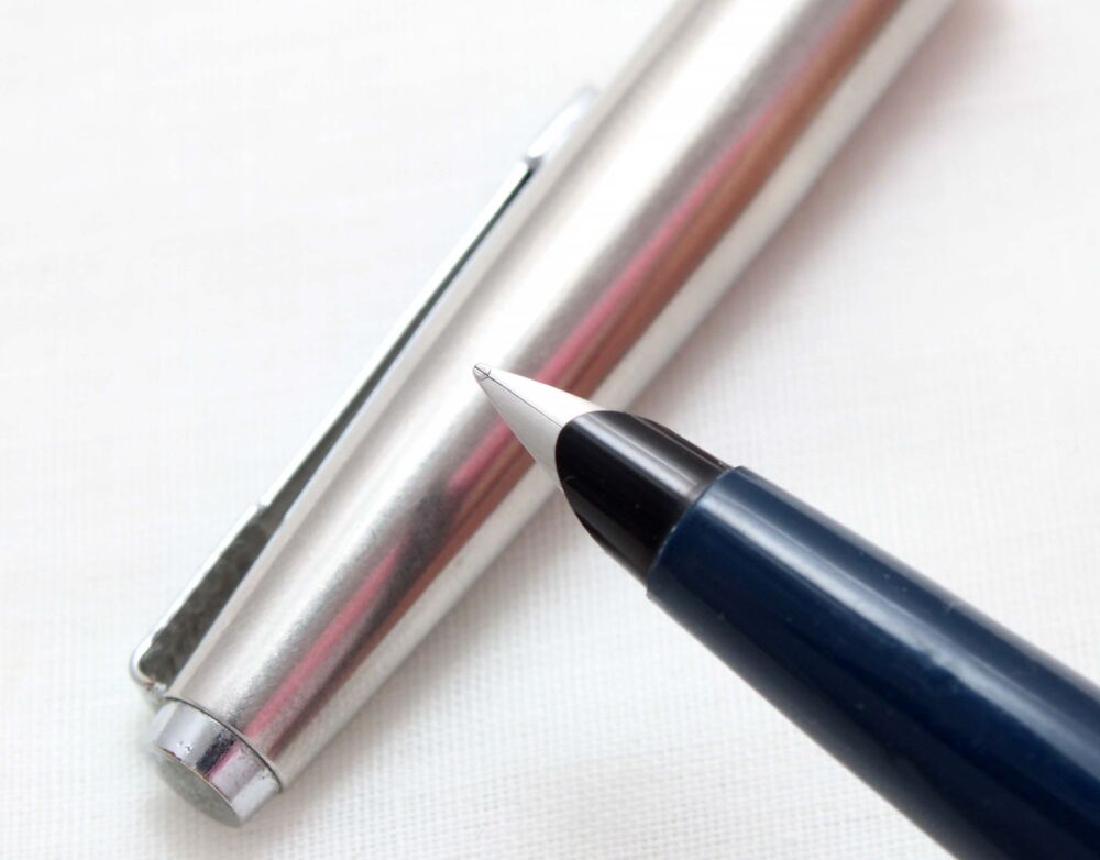 5026 Parker 45 CT in Dark Blue. Medium Nib.