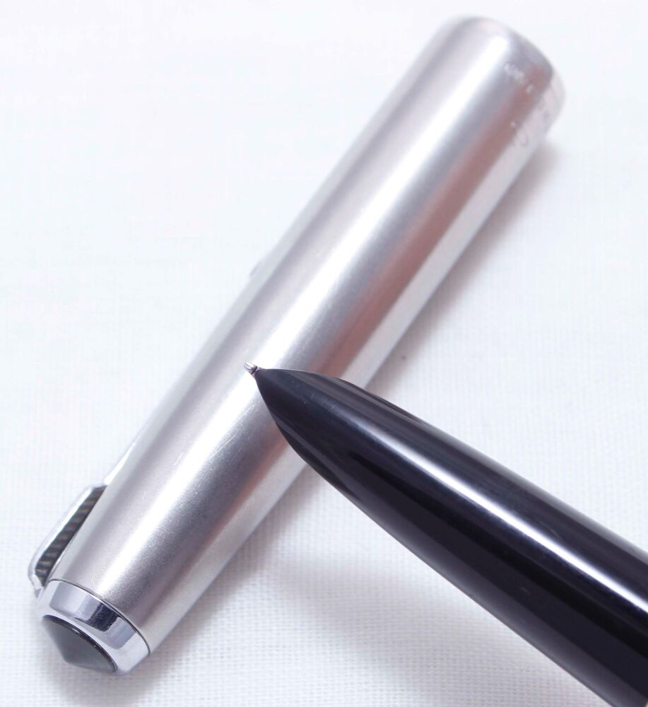 5068 Parker 51 Aerometric in Black with a lustraloy cap. Smooth Fine FIVE STAR Nib.