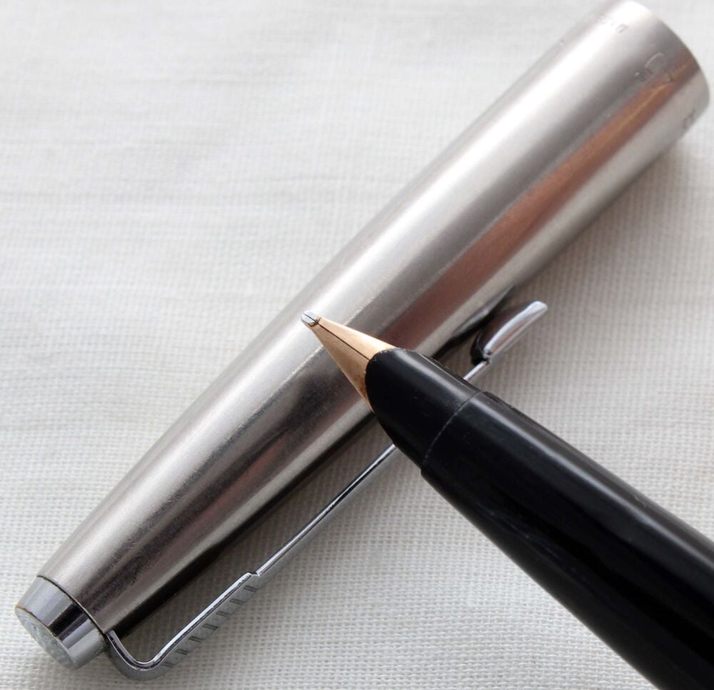 5106 Early Parker 45 CT Flighter in Brushed Stainless Steel. Smooth Broad 14ct nib.