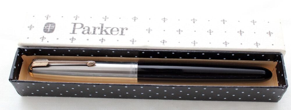 5097 Parker 51 Aerometric in Black with a Lustraloy Cap. Smooth Medium Nib.