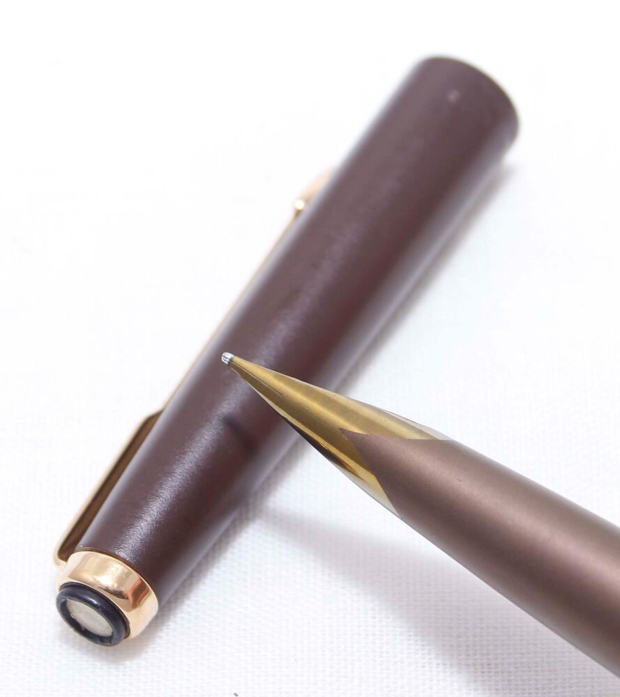5210 Parker Falcon Fountain Pen in Matt Brown, Smooth Fine FIVE STAR nib.