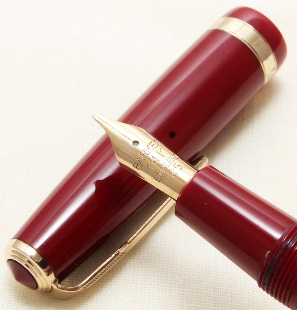 5261 Parker Duofold in Burgundy. Smooth Broad FIVE STAR Nib.