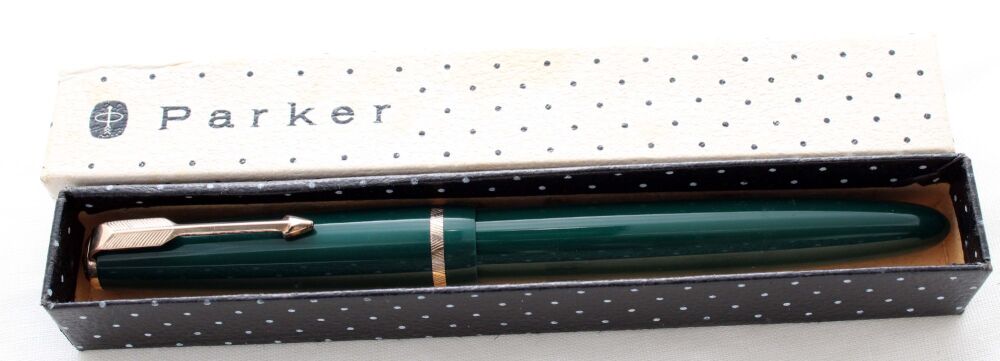 5312 Parker Duofold Senior in Green, c1965. Smooth Medium FIVE STAR Nib. Mint and Boxed.