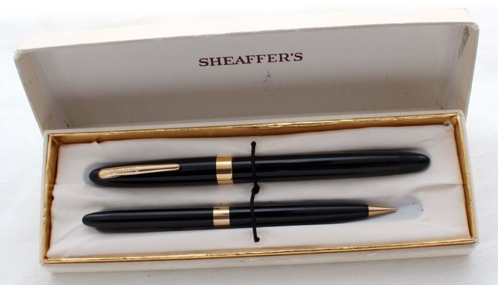 5332 Sheaffer Saratoga Snorkel Fountain Pen Set in Black, Smooth Medium FIVE STAR Nib. Mint and Boxed.