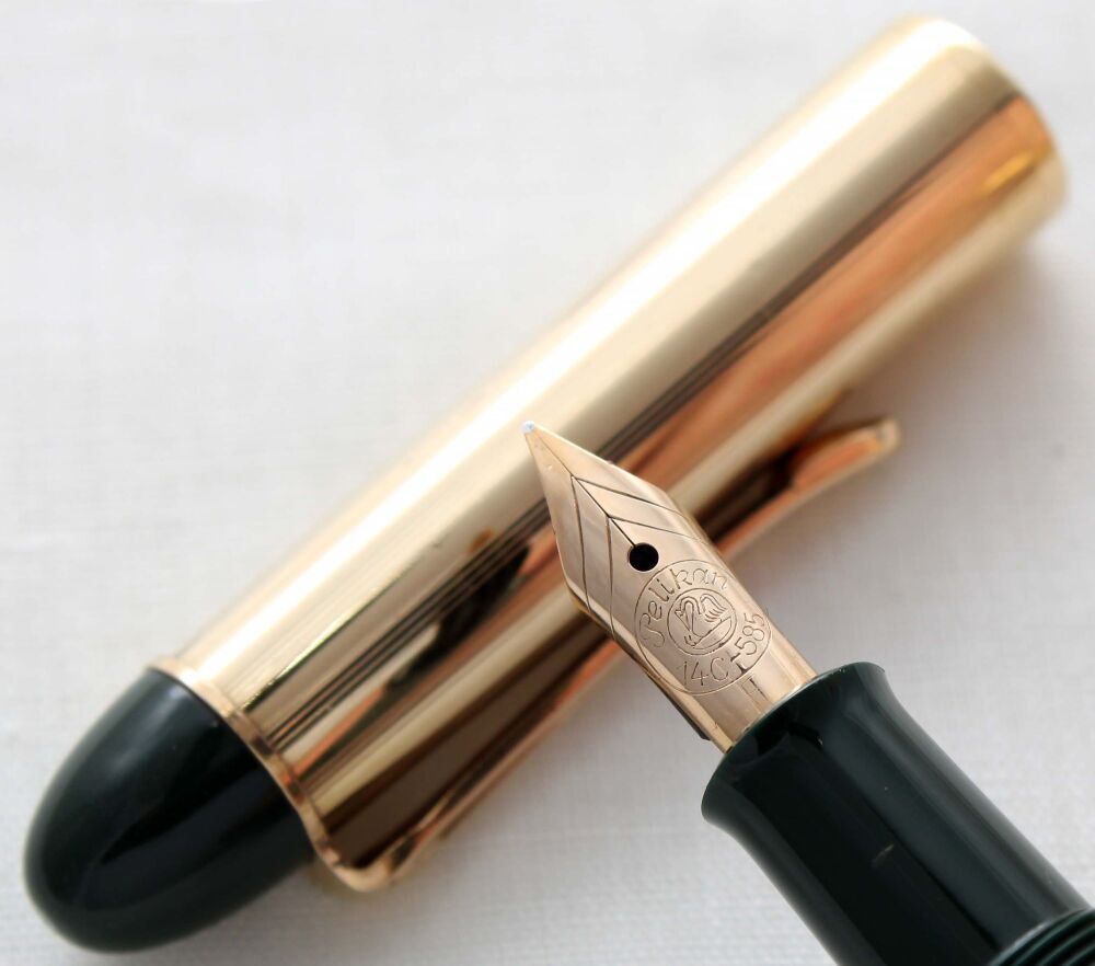 5156 Pelikan 140 Gunther Wagner Fountain Pen in Green with a Rolled Gold cap. Fabulous Fine Flex FIVE STAR nib.