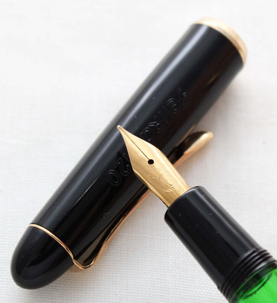 5157 Pelikan 120 Fountain Pen in Green and Black Celluloid. Fabulous Fine FIVE STAR nib.