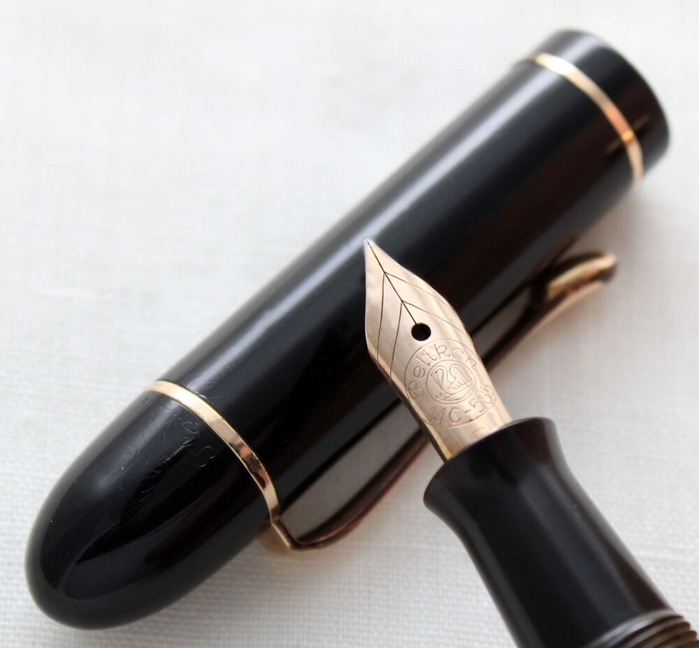 5166 Pelikan 130 IBIS Fountain Pen in Black Celluloid. Fabulous Fine Italic FIVE STAR nib..
