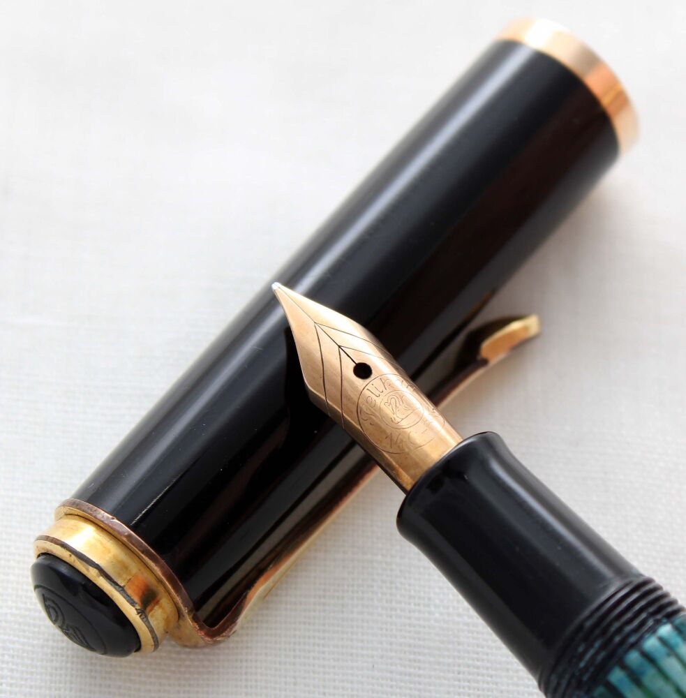 5173 Pelikan M400 (Old Style) Fountain Pen in Striped Green and Black. Fabulous Fine Flex FIVE STAR nib.