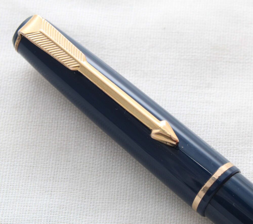 5355 Parker '17' Propelling Pencil in Blue with Gold filled trim.