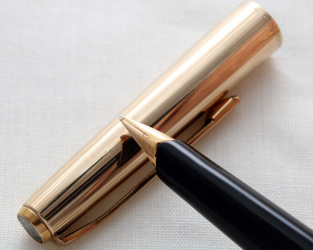 5176 Pelikan P60 Fountain Pen in Rolled Gold. Fabulous Medium FIVE STAR nib.