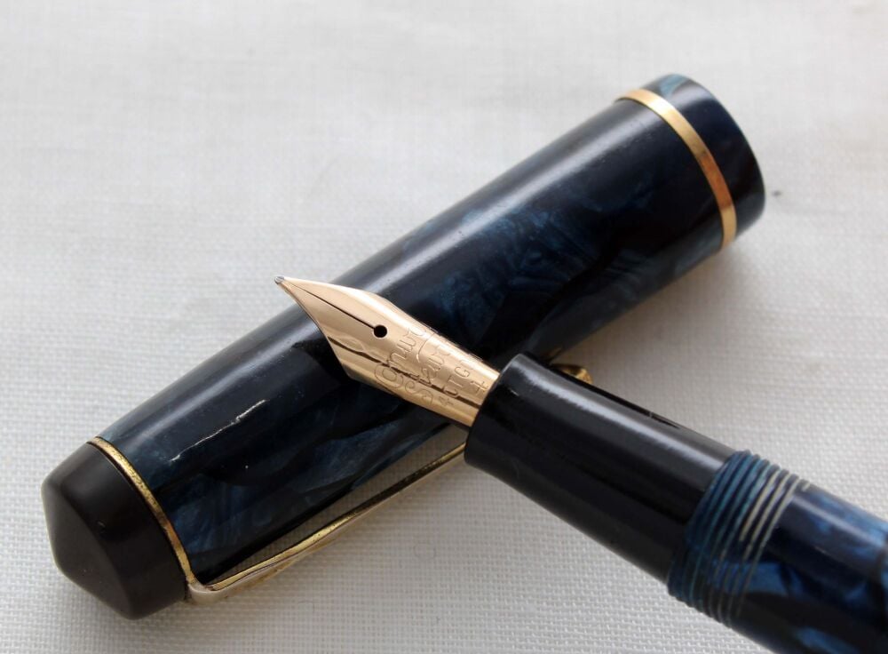 5202 Conway Stewart No.476 in Blue Marble. Fine FIVE STAR Nib.