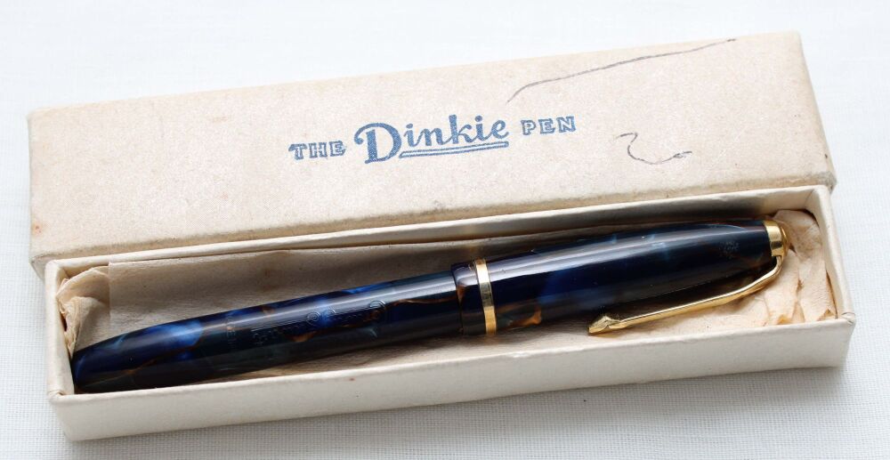 5384 Conway Stewart Dinkie No.550 in Blue Marble - Smooth Broad Italic FIVE STAR Nib.