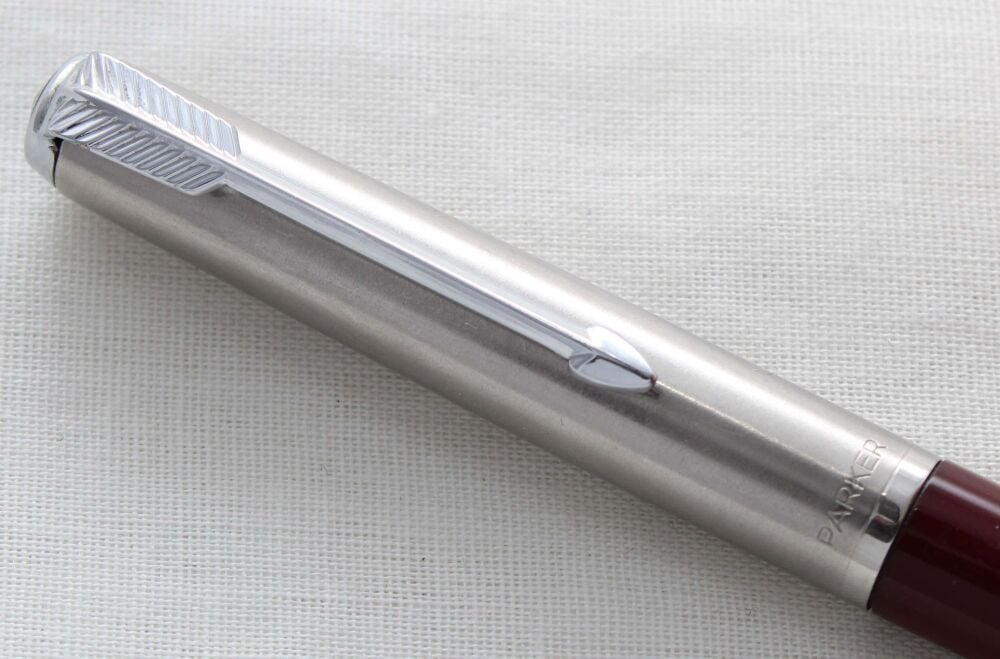5237 Parker 61/65 MkI Propelling Pencil in Burgundy with a Lustraloy Cap.