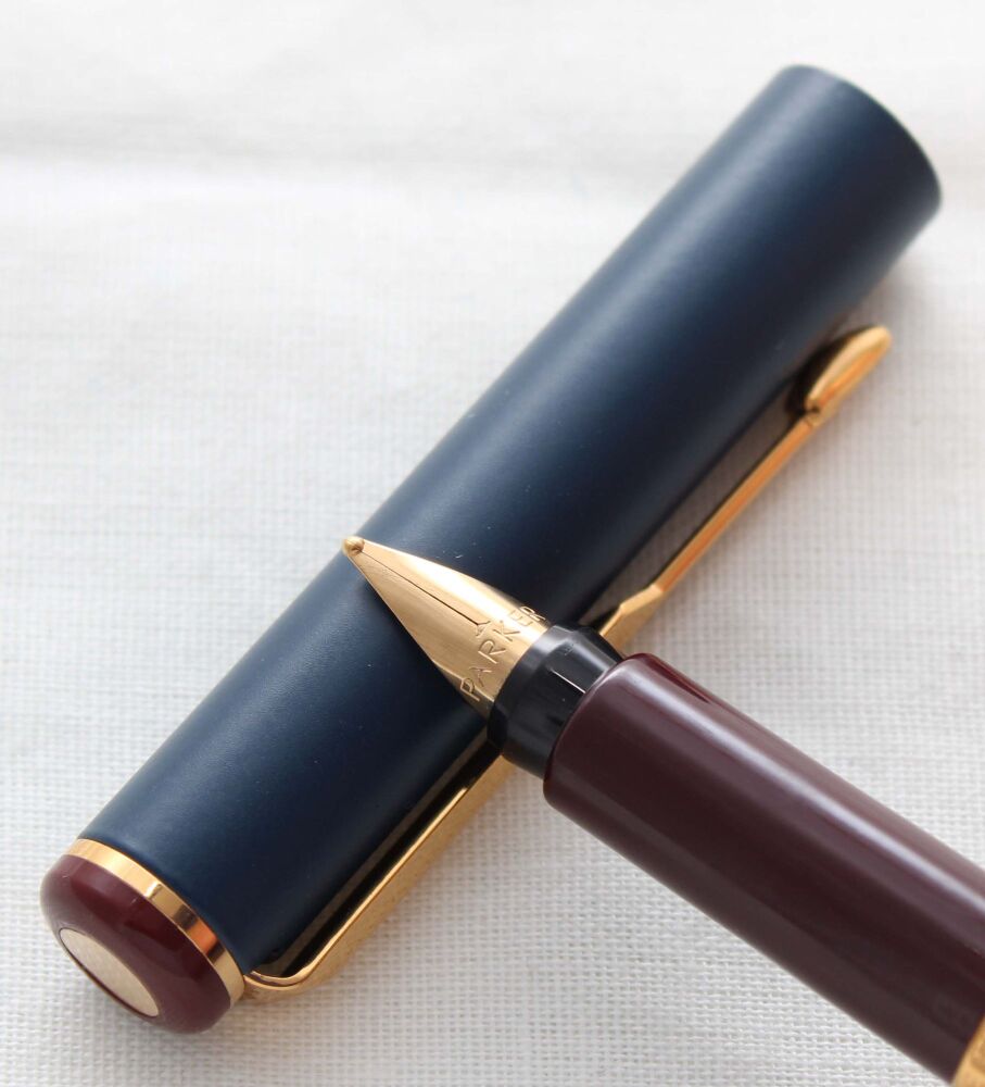 5274 Parker 88 Fountain Pen in Matt Blue. Medium FIVE STAR Nib.