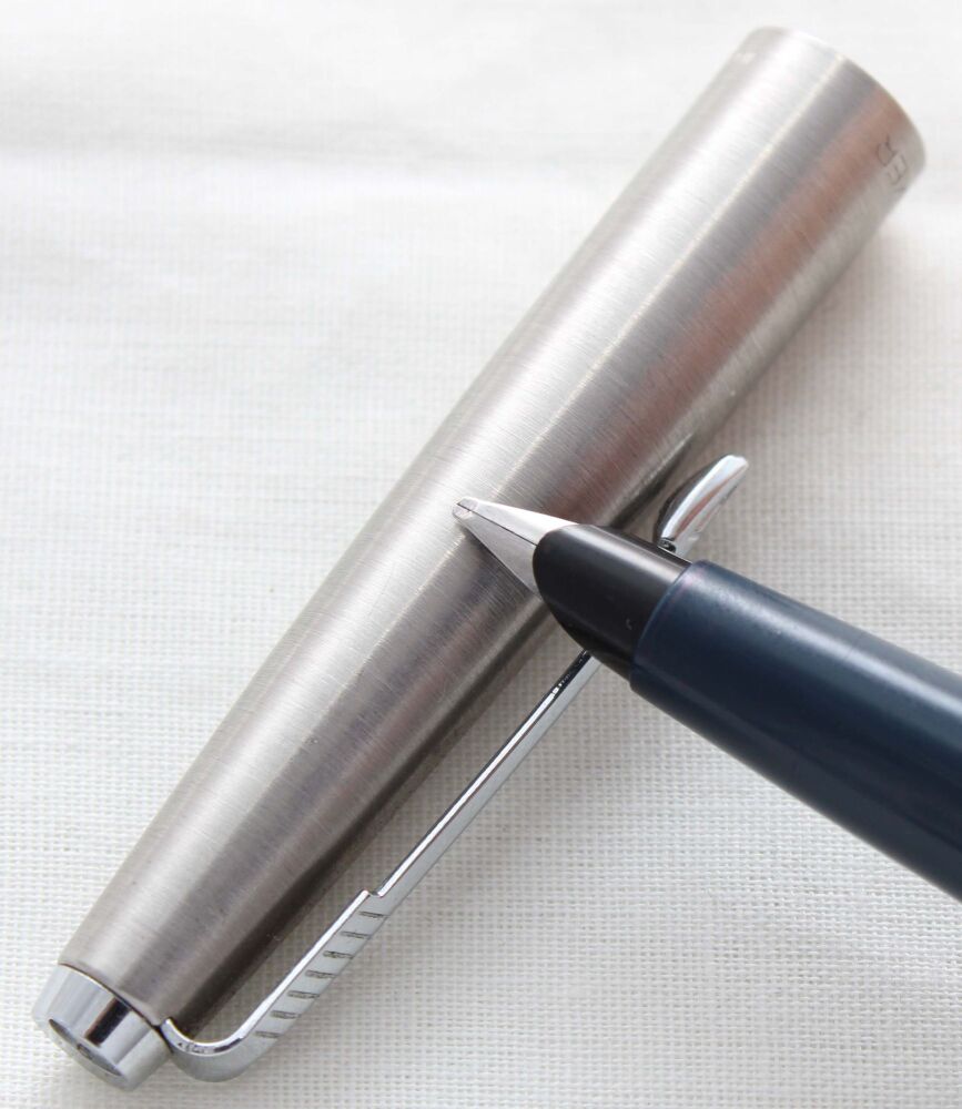 5276 Parker 45 CT in Dark Blue. Fabulous Broad Italic Nib.