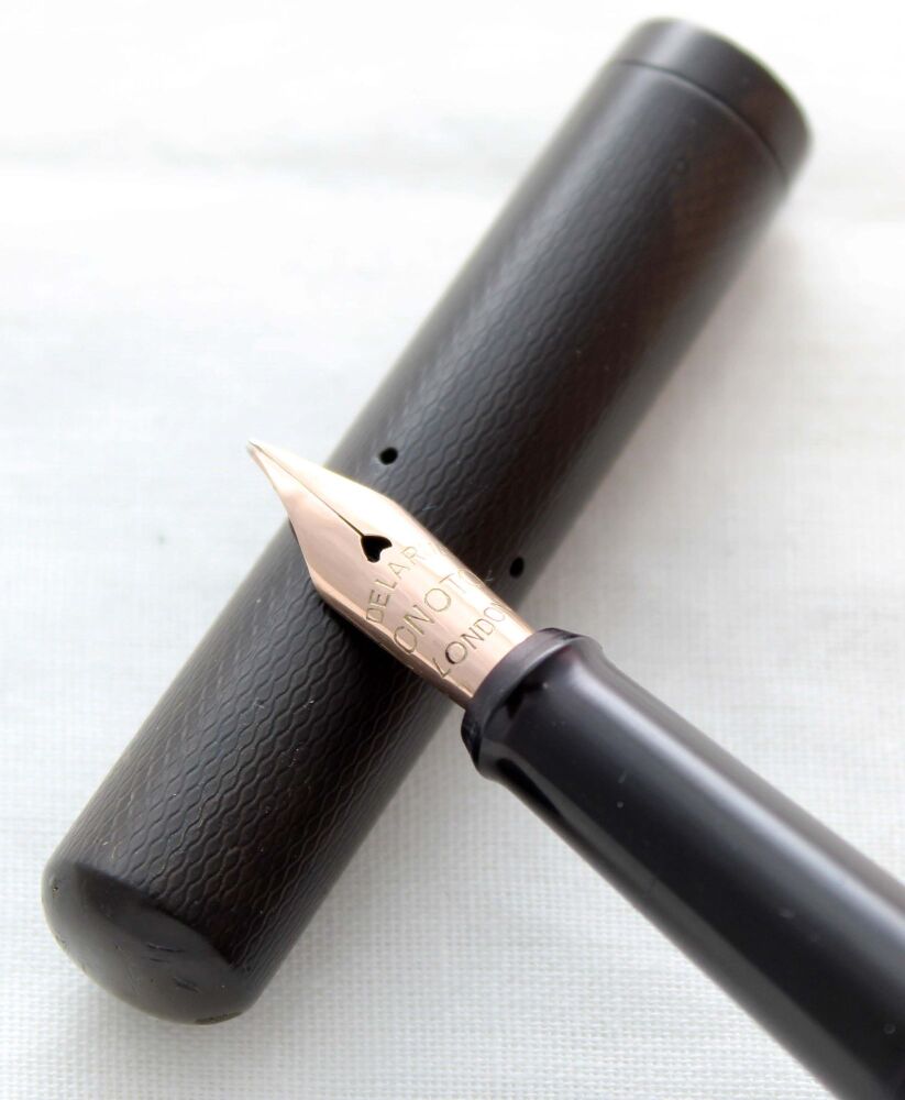 5381 Onoto 6000 series in Black Chased Hard Rubber. Fabulous Fine Flex FIVE STAR Nib. 18ct bands.