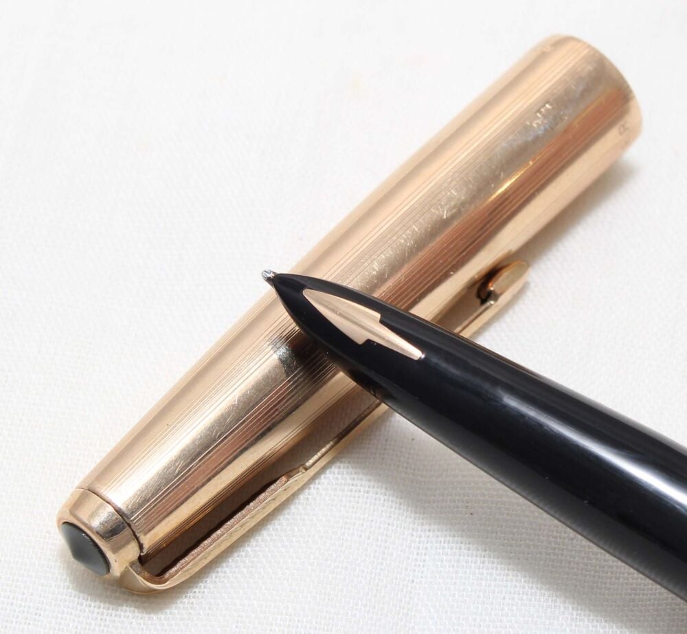 5428 Parker 61 Custom Fountain Pen in Black and Rolled Gold. Medium Nib.